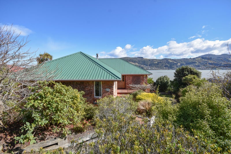 22 Bayne Terrace, Macandrew Bay, Dunedin - Carousel 25