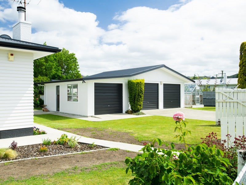 15 Emily Street, Riverdale, Gisborne - Carousel 2