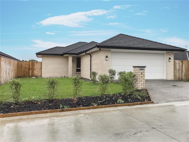 7 Rohea Place, Opaheke, Papakura - Carousel 1