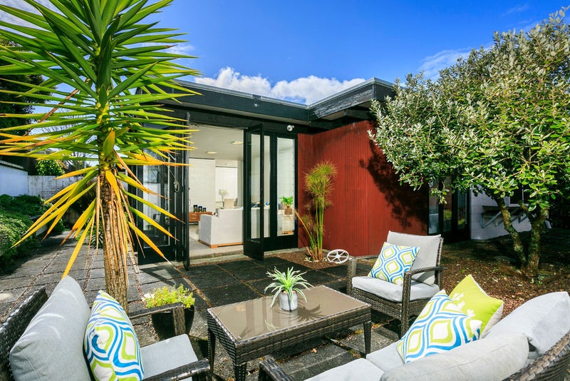 1/74 Hillcrest Avenue, Hillcrest, Auckland - Carousel 1