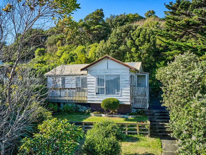 80 Mana Esplanade, Paremata, Porirua - Carousel 1