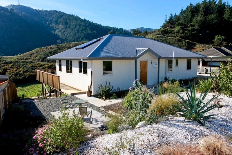 105 Bishopdale Avenue, Bishopdale, Nelson - Carousel 2