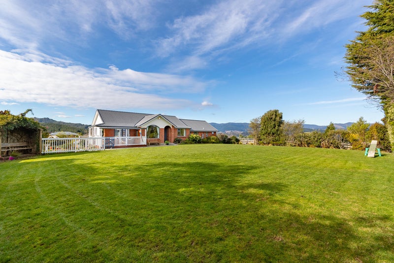 74A Kirton Drive, Riverstone Terraces, Upper Hutt - Carousel 2