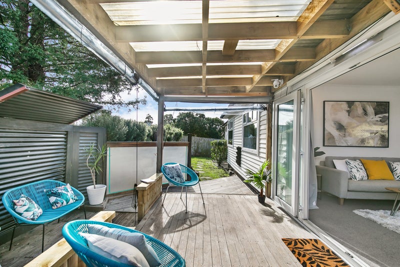50 Eastview Road, Glen Innes, Auckland - Carousel 2