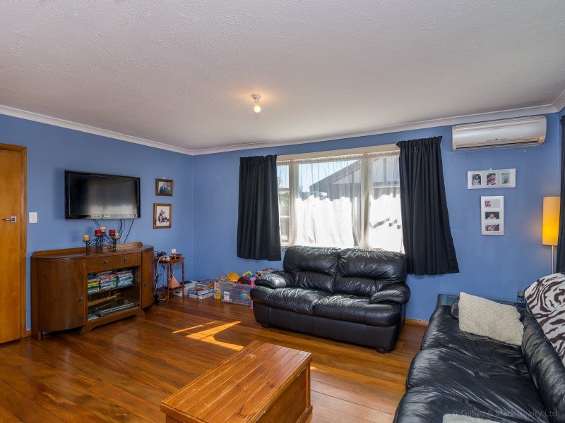 3/7 Ararino Street, Trentham, Upper Hutt - Carousel 2