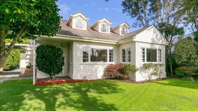 23 Troon Crescent, Boulcott, Lower Hutt - Carousel 1