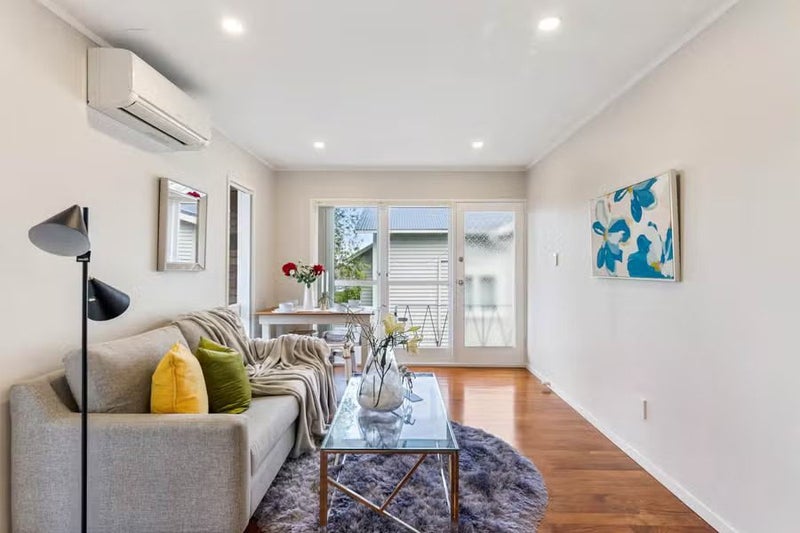 1/12 Rautangi Road, Mount Eden, Auckland - Carousel 2