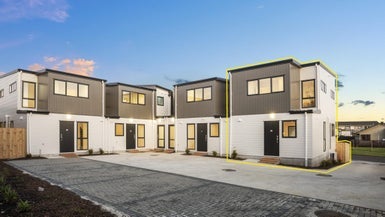 1A Bellville Drive, Clendon Park, Auckland - Carousel 1