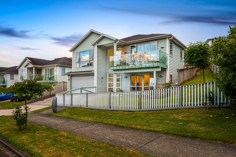 9 Korihi Drive, Swanson, Auckland - Carousel 2