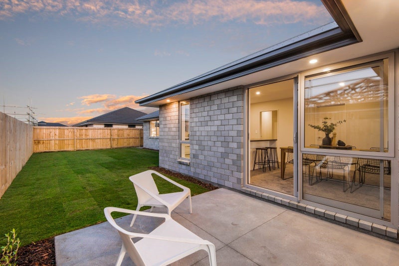 3 Gallop Lane, Yaldhurst, Christchurch - Carousel 2