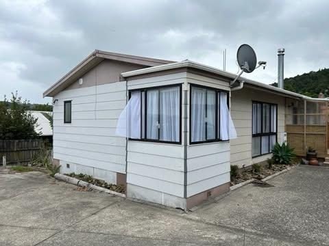 11B Mountain Road, Western Heights, Rotorua - Carousel 7