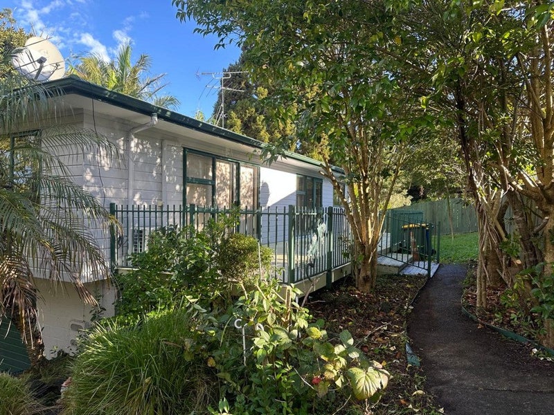24A Croydon Road, New Lynn, Auckland - Carousel 2
