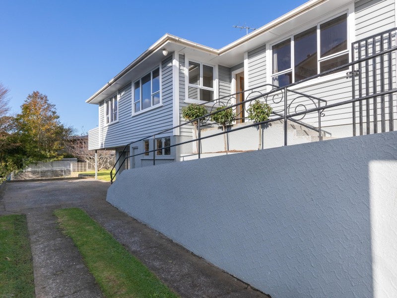 165 Brooklands Road, Vogeltown, New Plymouth - Carousel 1