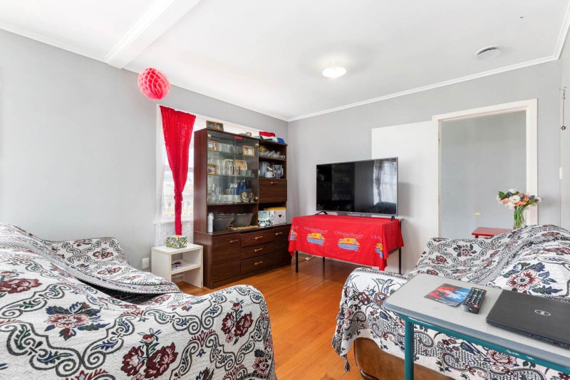 79 Robert Skelton Place, Clendon Park, Auckland - Carousel 2