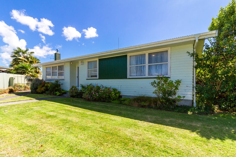 61 Westminster Avenue, Tamatea, Napier - Carousel 18