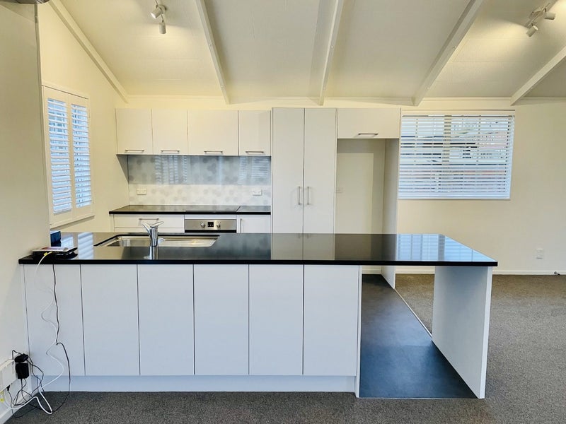 7A Carr Road, Three Kings, Auckland - Carousel 2