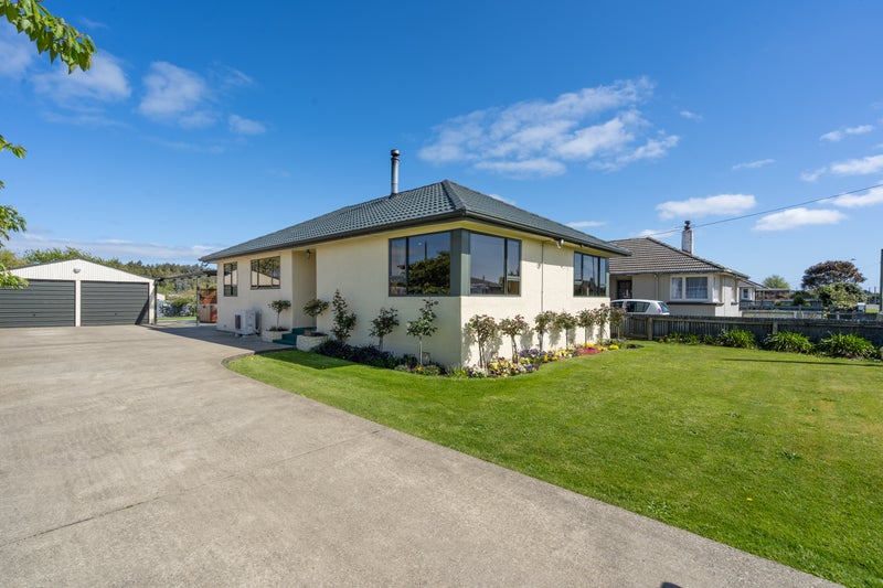 111 West Street, Hawthorndale, Invercargill - Carousel 1