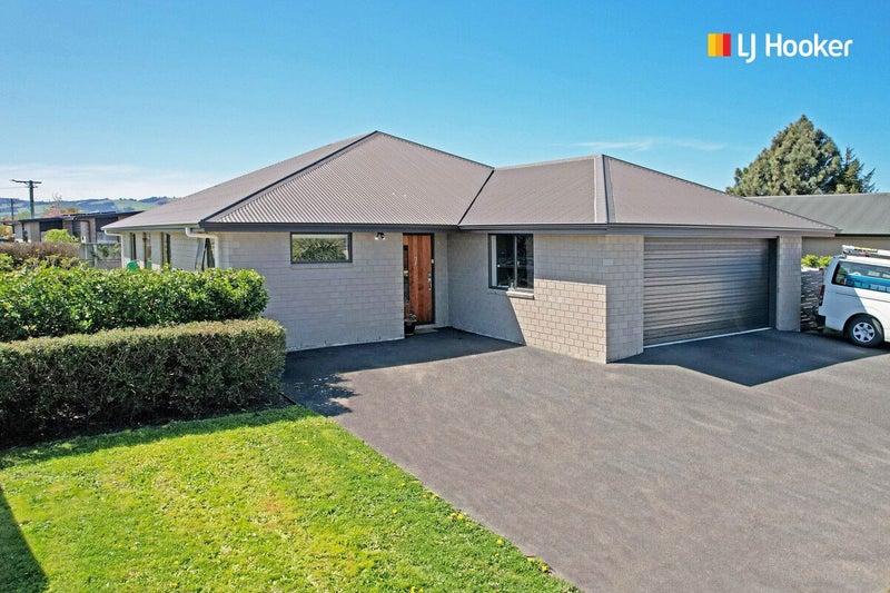7 Kura Place, Mosgiel, Mosgiel - Carousel 1