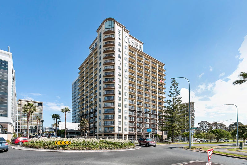 2C/18 Ronwood Avenue, Manukau, Auckland - Carousel 1