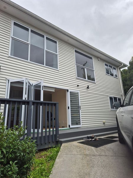 16 Mersey Place, New Windsor, Auckland - Carousel 1