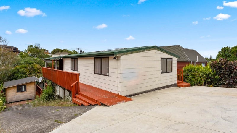 22 Whitney Street, New Windsor, Auckland - Carousel 1