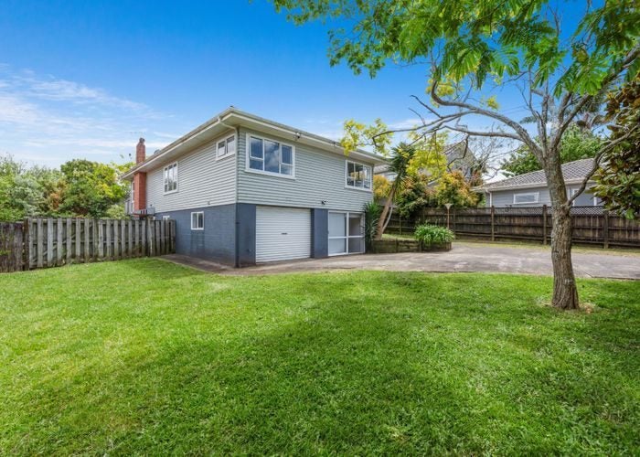 21 Patons Road, Howick, Auckland - Carousel 1