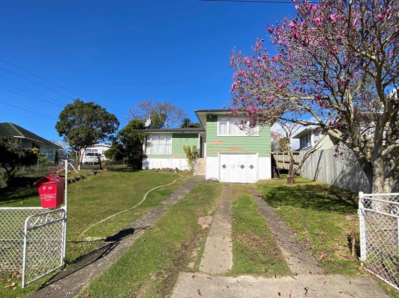 32 Blampied Road, Otara, Auckland - Carousel 1