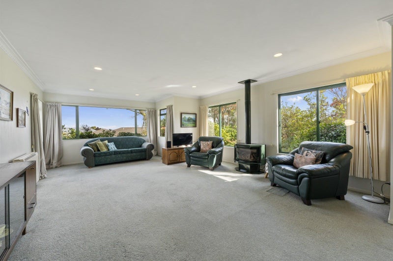 1/9 Astelia Way, Waipahihi, Taupō - Carousel 2