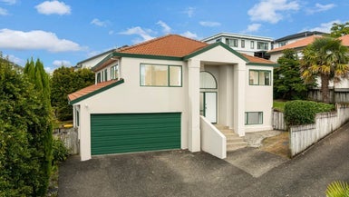 1/8 Carrigans Close, Pinehill, Auckland - Carousel 1