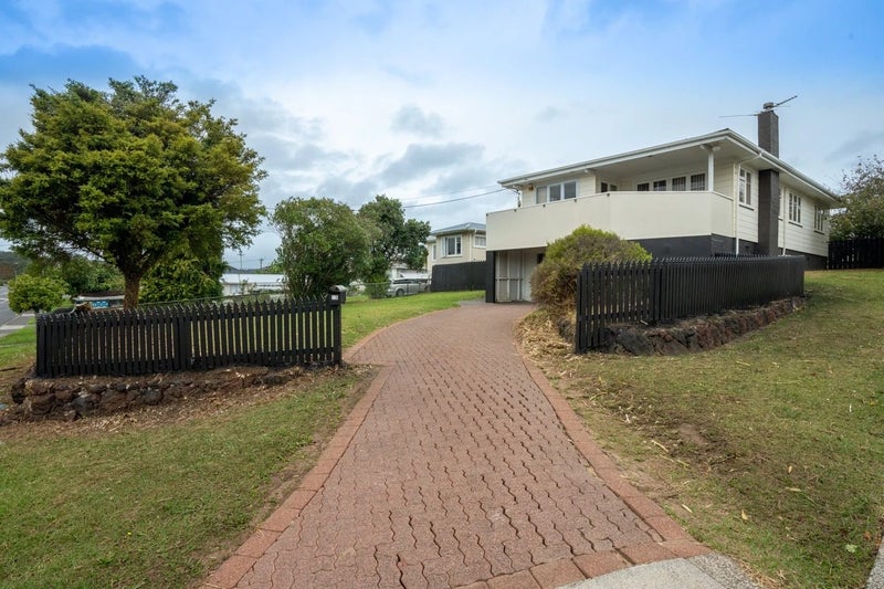 43 Orams Road, Hillpark, Auckland - Carousel 1
