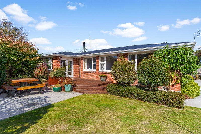 16 Adams Place, Woolston, Christchurch - Carousel 1