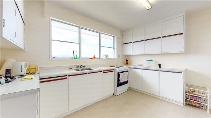 68 Akaroa Drive, Maupuia, Wellington - Carousel 2