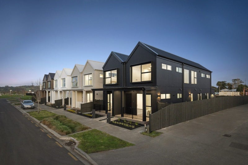 32 Yellow Pear Lane, Karaka, Papakura - Carousel 2