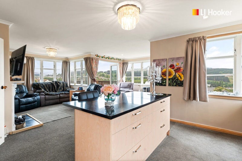 16 Edinburgh Street, Green Island, Dunedin - Carousel 2