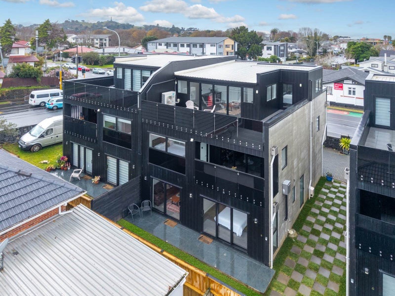 653B Mount Albert Road, Royal Oak, Auckland - Carousel 1
