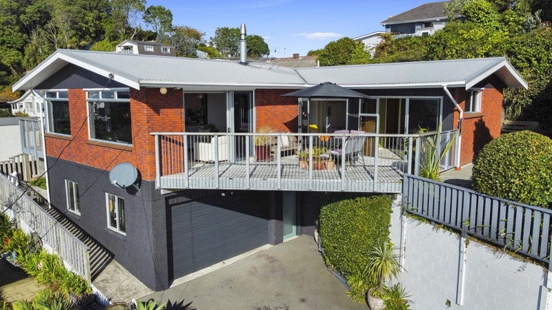 3 Weston Street, Moturoa, New Plymouth - Carousel 2
