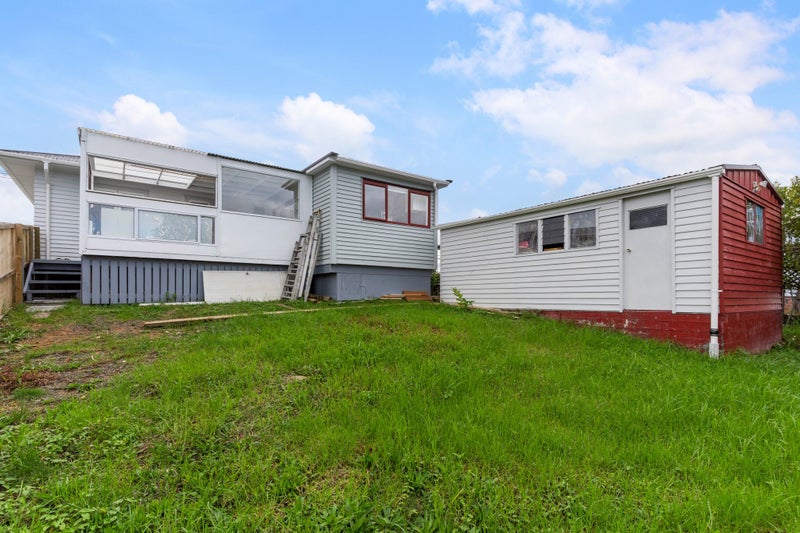 27 Kelwyn Road, Kelston, Auckland - Carousel 2