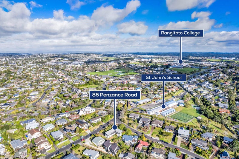 85 Penzance Road, Mairangi Bay, Auckland - Carousel 1