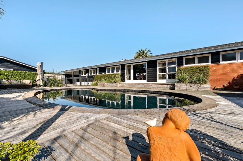 70 Wai-Iti Crescent, Woburn, Lower Hutt - Carousel 2