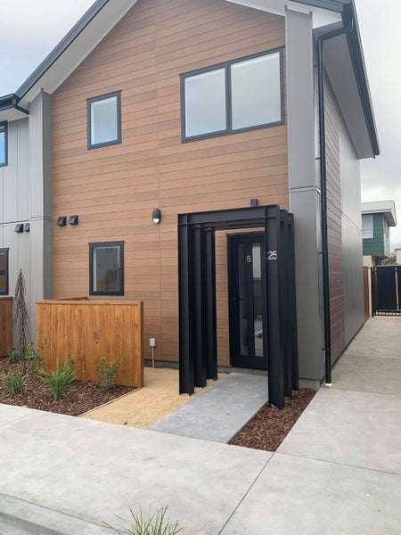 5/25 Hargest Crescent, Sydenham, Christchurch - Carousel 1