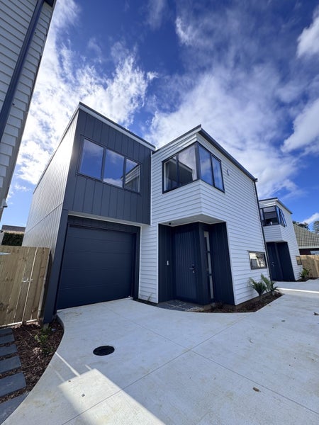 5 Fernleigh Avenue, Royal Oak, Auckland - Carousel 1