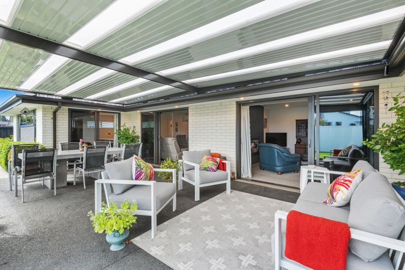 2 Bronco Drive, Aidanfield, Christchurch - Carousel 2