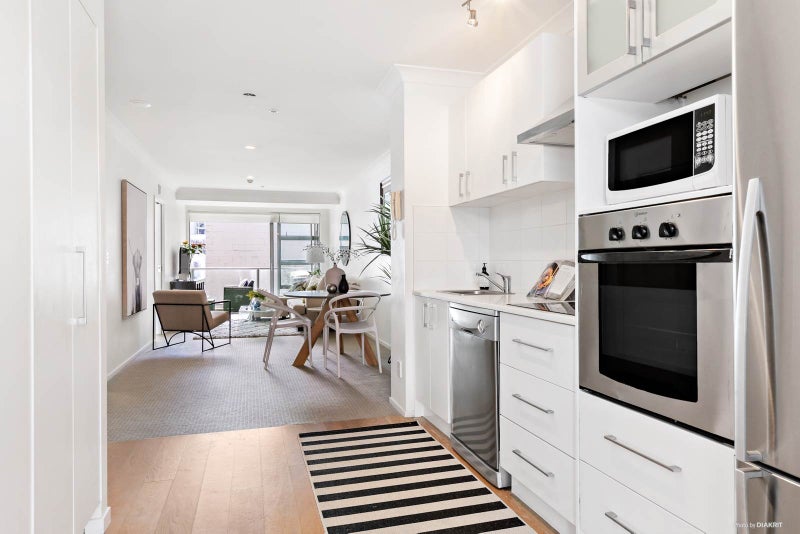 2G/33 Mackelvie Street, Grey Lynn, Auckland - Carousel 1