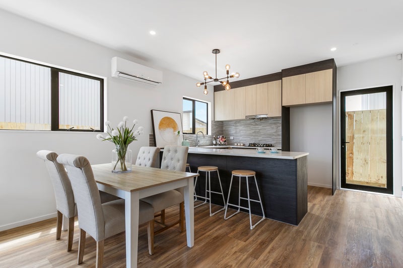 16 Ascent Street, Flat Bush, Auckland - Carousel 1