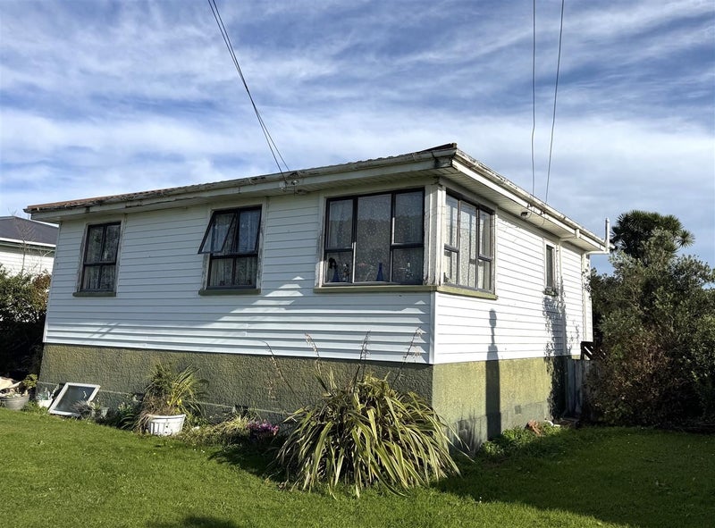 16 Peel Street, Cobden, Greymouth - Carousel 1