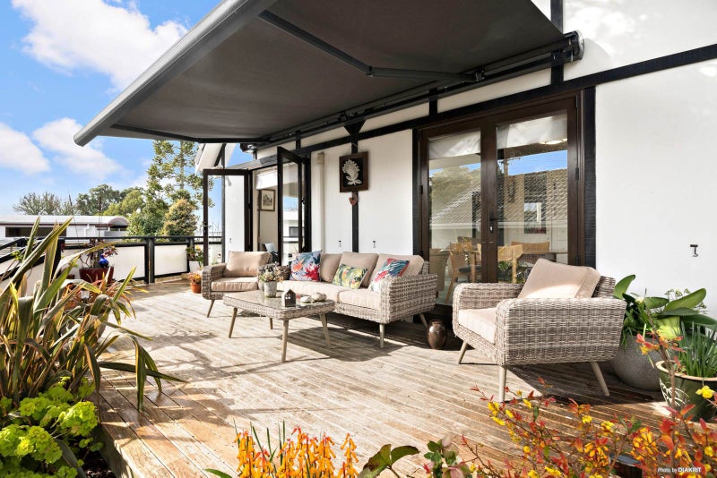 1/148 Arran Road, Browns Bay, Auckland - Carousel 2