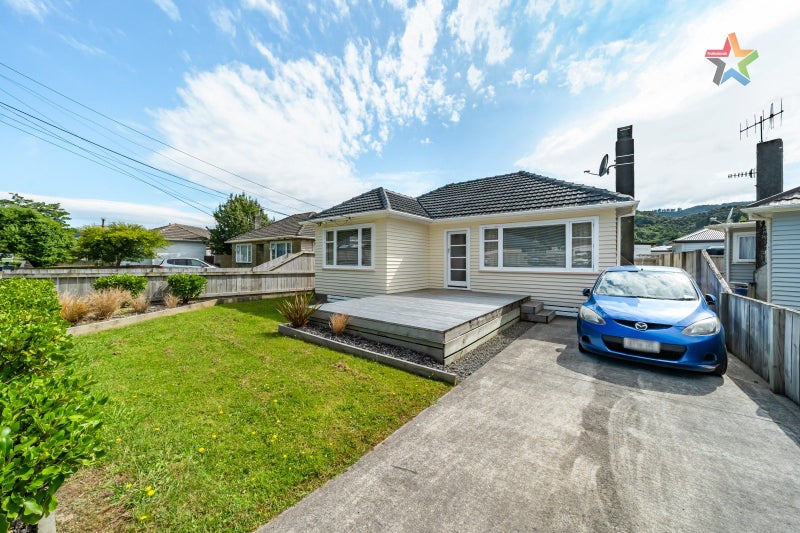 35C Main RD, HOMEDALE, WAINUIOMATA - Carousel 1