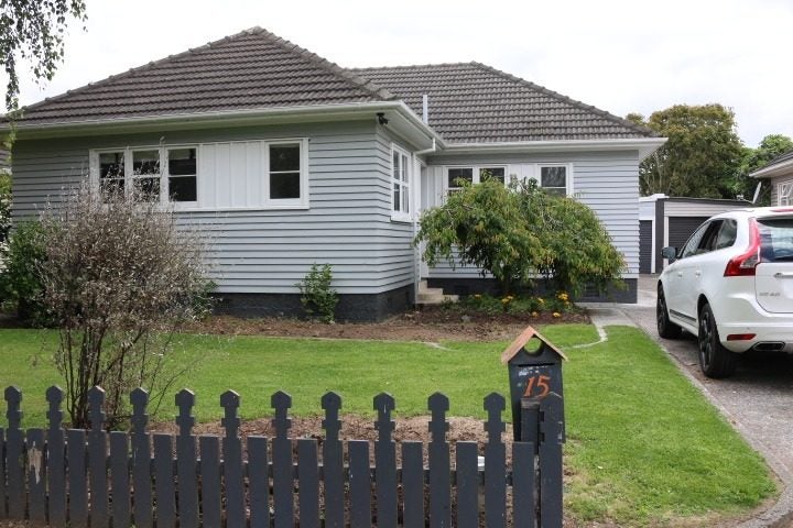 15 Webb Street, Terrace End, Palmerston North - Carousel 1