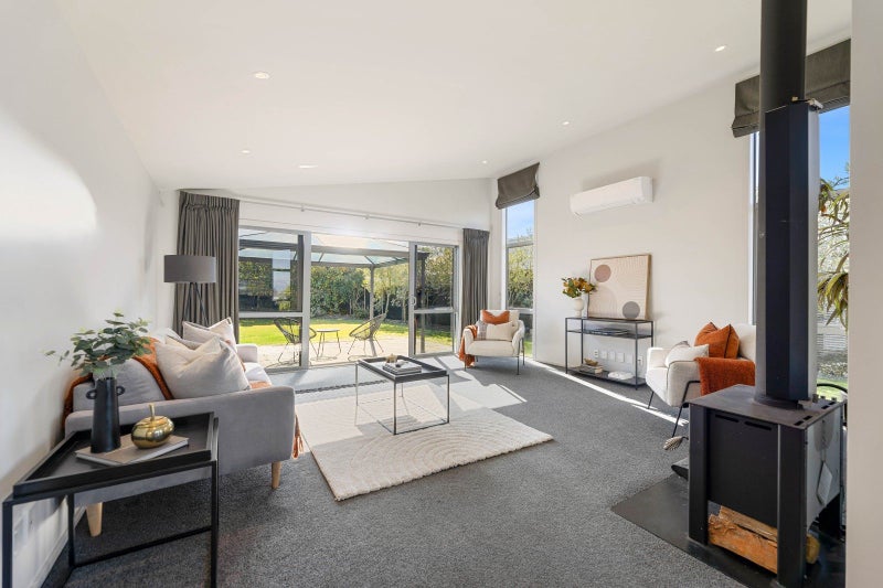 16 Red Setter Grove, Nukuhau, Taupo - Carousel 1