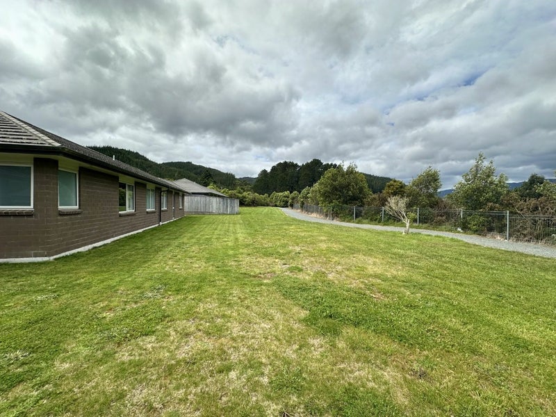 6 Cory Jane Grove, Riverstone Terraces, Upper Hutt - Carousel 14